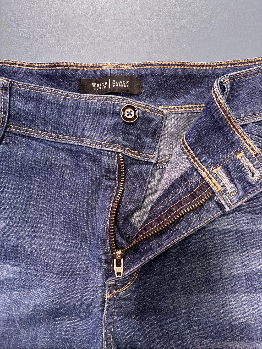 White House Black Market WHBM Blue Denim Shorts Women’s Size 14 - Picture 4 of 7